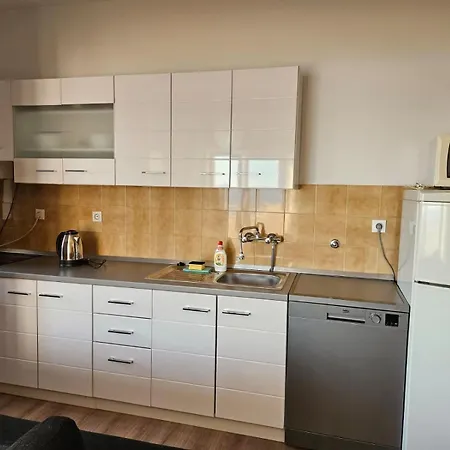 Apartament Cador *